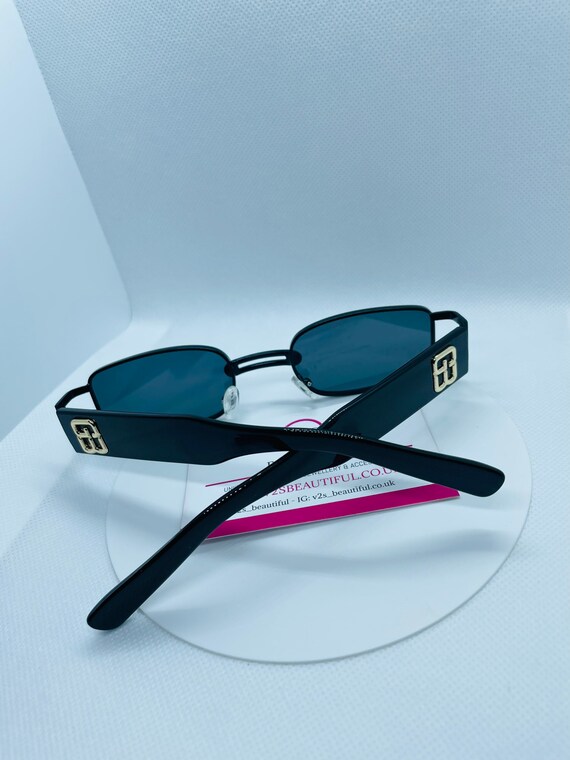 Cool top trendy sunglasses
