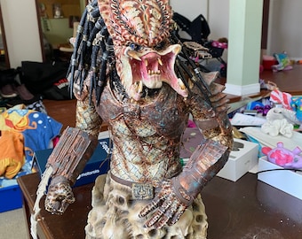 Predator 2  1/3 scale statue