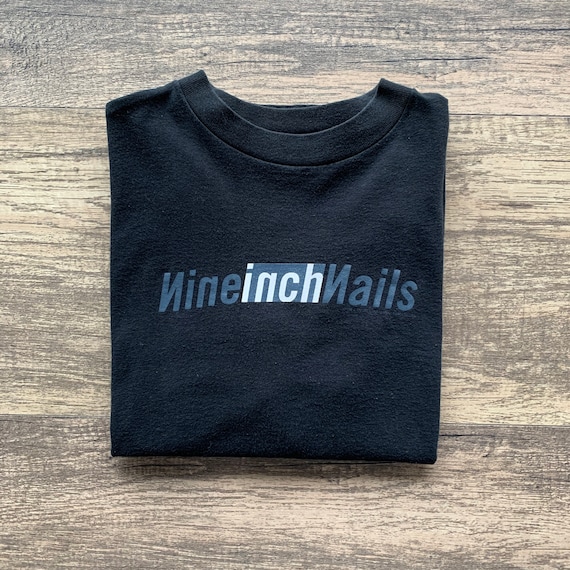 Vintage 90’s Nine Inch Nails Band Tee Size Large