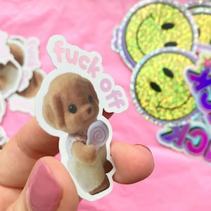 Adesivo engraçado inspirado em bichinhos das famílias Sylvanian | Adesivo fofo rosa Y2K | Holográfico fosco