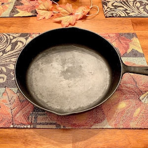 Vintage 1930s-1940s | Birmingham Stove & Range Company | Red Mountain Series Cookware | Number 8 Cast Iron Skillet/Frying Pan