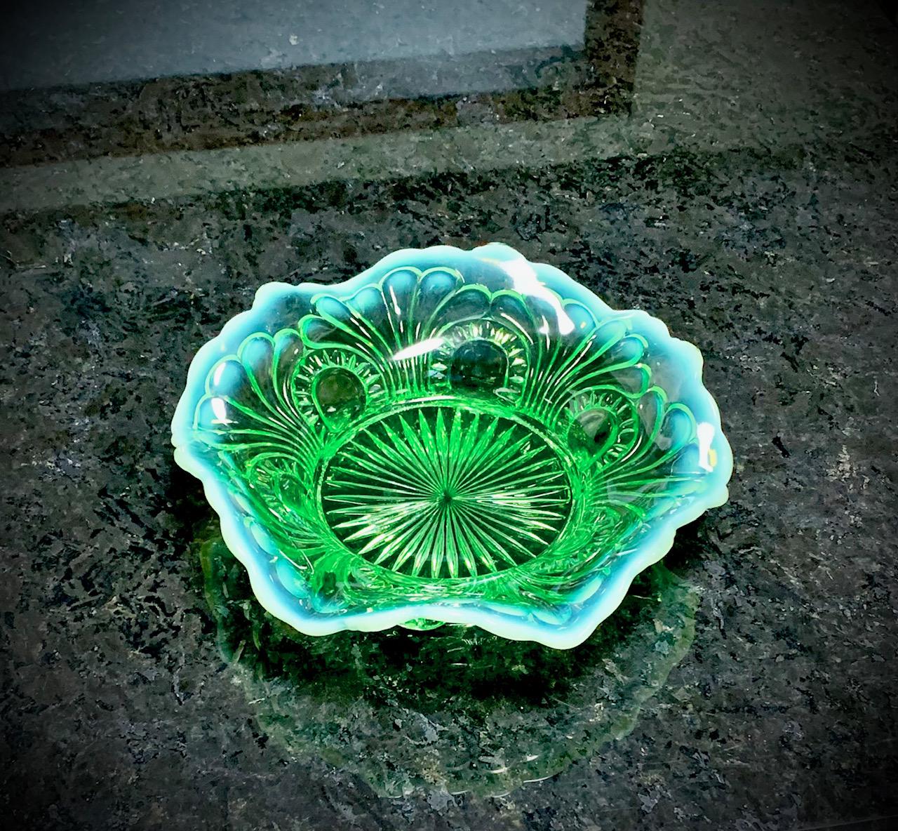Antique 1905 | Jefferson Glass Company | Green Opalescent