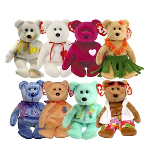 Puede incluir: Una colección de ocho osos de peluche Ty Beanie Baby en varios colores y estilos. Los osos presentan diferentes accesorios, incluyendo un arcoíris, un corazón, un collar de flores y gafas de sol. Cada oso tiene una etiqueta Ty.