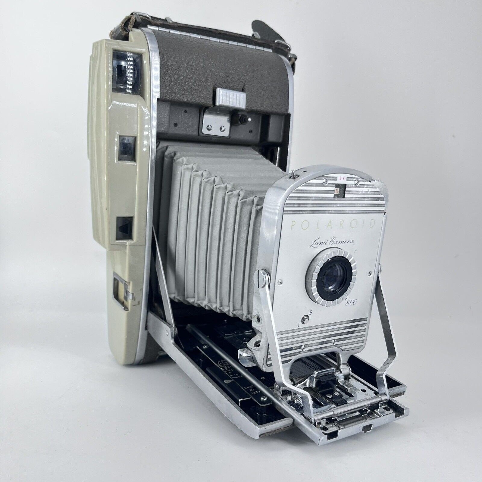 polaroid electric eye land camera model j33