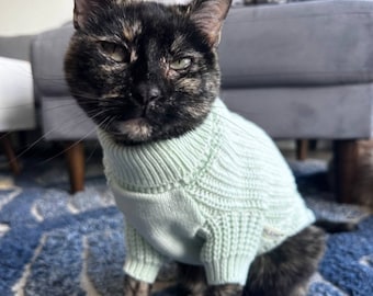Handknit cat sweater with sleeves. Comfortable kitty sweater