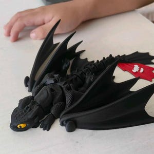 Fidget Articulated Flexi Dragão desdentado Imprimir no local --- Arquivos de impressora 3D modelo STL 3MF