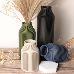 Ribbed Pampas Vases, "Stria" by ConceptEarth, 5-7-10 Inches Tall, Minimalist Centerpiece Decor | gift for her mom grandma | 3D printed vase
