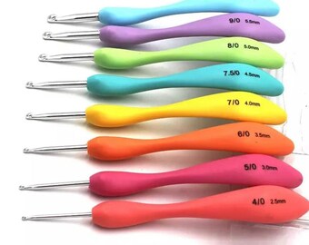 8 pcs rainbow ergonomic grip crochet hook set 2.5-6mm