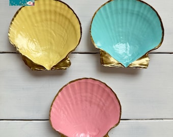 Decorative Shell Trinket, Ring Dish, Jewellery Box, Painted in Pastel Candy colours with gilt edging.