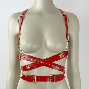 Leather Chest Harness Bra, Red Harnesses for Women, Adjustable Harness Bondage Bra, Open Bust Harness with Metal Rivets Eyelet, Bondage