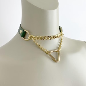 Bestseller Choker, Slip Chain Choker Collar, Handmade Leather Green Choker with Triangular Carabiner, Chain Collar Choker, Choker Necklace