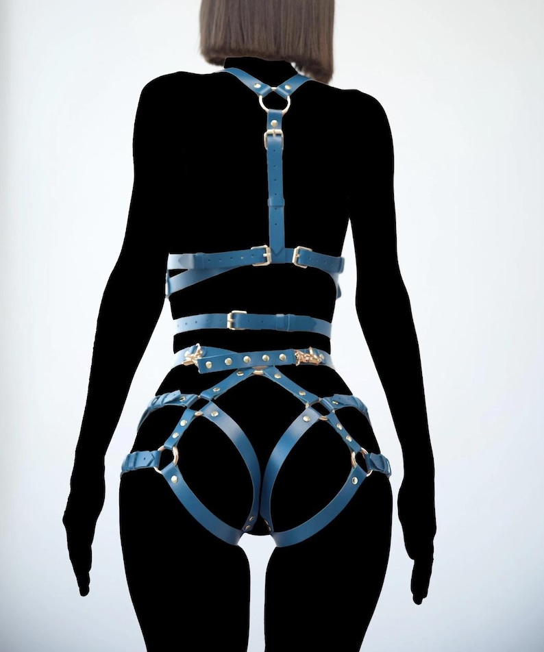 Set di imbracature in pelle, reggiseno aperto, imbracatura a catena, imbracatura bondage, kit BDSM Marsala, imbracatura con giarrettiera, attrezzatura BDSM per donne, imbracatura per tutto il corpo immagine 12