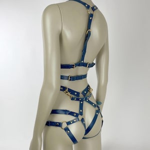 Set di imbracature in pelle, reggiseno aperto, imbracatura a catena, imbracatura bondage, kit BDSM Marsala, imbracatura con giarrettiera, attrezzatura BDSM per donne, imbracatura per tutto il corpo immagine 9