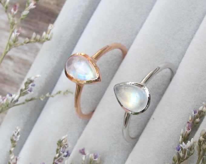 Teardrop Moonstone Simple Bezel Ring- Pear Moonstone Promise Ring- Genuine Cabochon Moonstone Ring- Moonstone Iridescent Minimalist Ring
