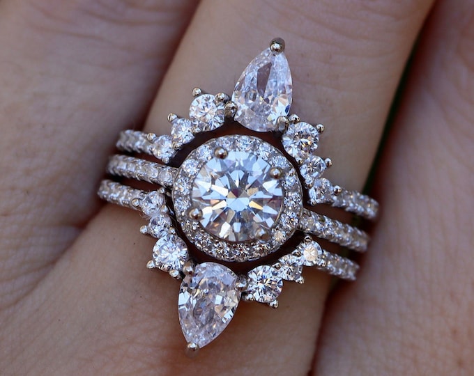Round Moissanite Halo Bridal 3 Ring Set- 14k Gold Colorless Engagement Ring Set w/ 2 Wedding Band- Alternative Diamond Engagement Trio Rings