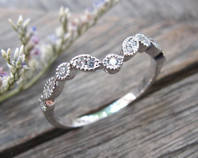 Diamond Wedding Vintage Contour Band- Genuine Diamond Milgrain Band- Deco Curved Layering Band- Natural Diamond V Nesting Band