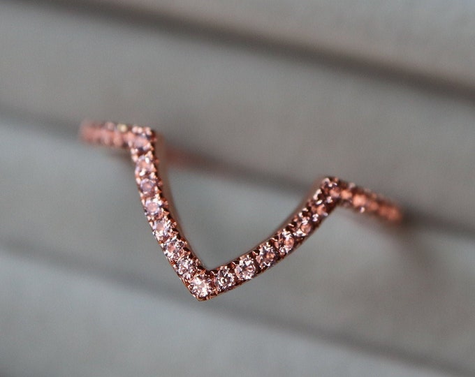 Morganite Chevron Wedding Band- Pink Stone V Band- Rose Quartz Curve Nesting Band- Pink Sapphire Band-Stackable Solid Rose White Yellow Gold