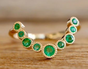 Genuine Green Emerald Milgrain 14k 18k Gold Band-Round Emerald Dainty Deco Nesting Band for Oval Round Square Pear Ring-Bezel Graduated Ring