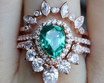 Solid 14k Gold Pear Green Emerald Bridal 3 Ring Set for Her- Teardrop Lab Emerald Halo Engagement Ring Set w/ 2 Curved Wedding Band