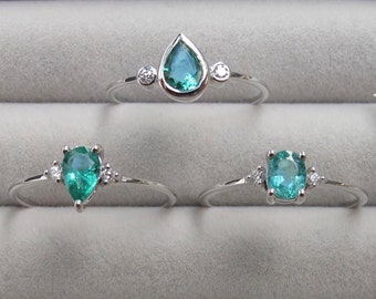Genuine Emerald Promise Ring for Her- Emerald Three Stone Dainty White Gold Ring-Oval Teardrop Emerald Vintage Engagement Ring-Paraiba Color