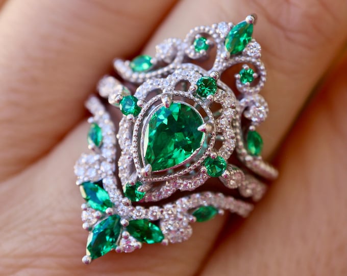 Genuine Emerald Diamond Halo Vintage 18k Gold Bridal 3 Ring Set for Her- Antique Pear Deco Engagement 2 Milgrain Wedding 14k Gold Bands