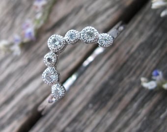 Curved Diamond Wedding Women Vintage Band-Contour 7 Round Diamond Milgrain Stackable Pairing Band- Deco Layering Band-Graduated Diamond Band
