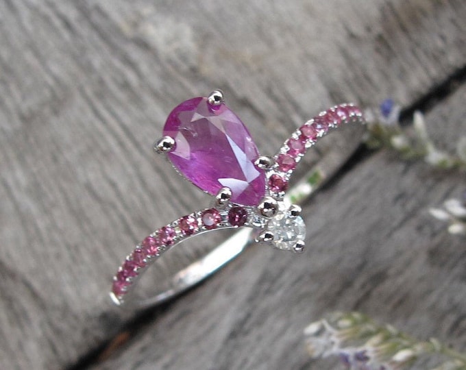 0.57ct Teardrop Ruby Vintage V Promise Ring- Art Deco Ruby Crown Dainty Curved Ring- Antique Ruby 10k White Gold Engagement Ring