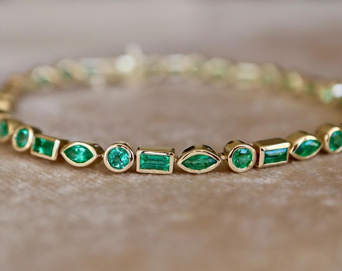 Genuine 4.25ct Green Emerald Mix Shape Yellow Gold Tennis Bracelet