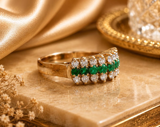14k Yellow Gold Round Emerald with 0.50ct Brilliant Diamond Vintage Ring
