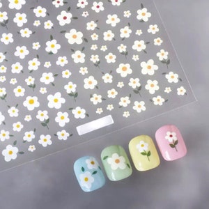 Daisy Nail Art | Colourful Fun Nail Art | Nail Stickers | Popular Nail Decals | Easy Application | Nail Art Tools