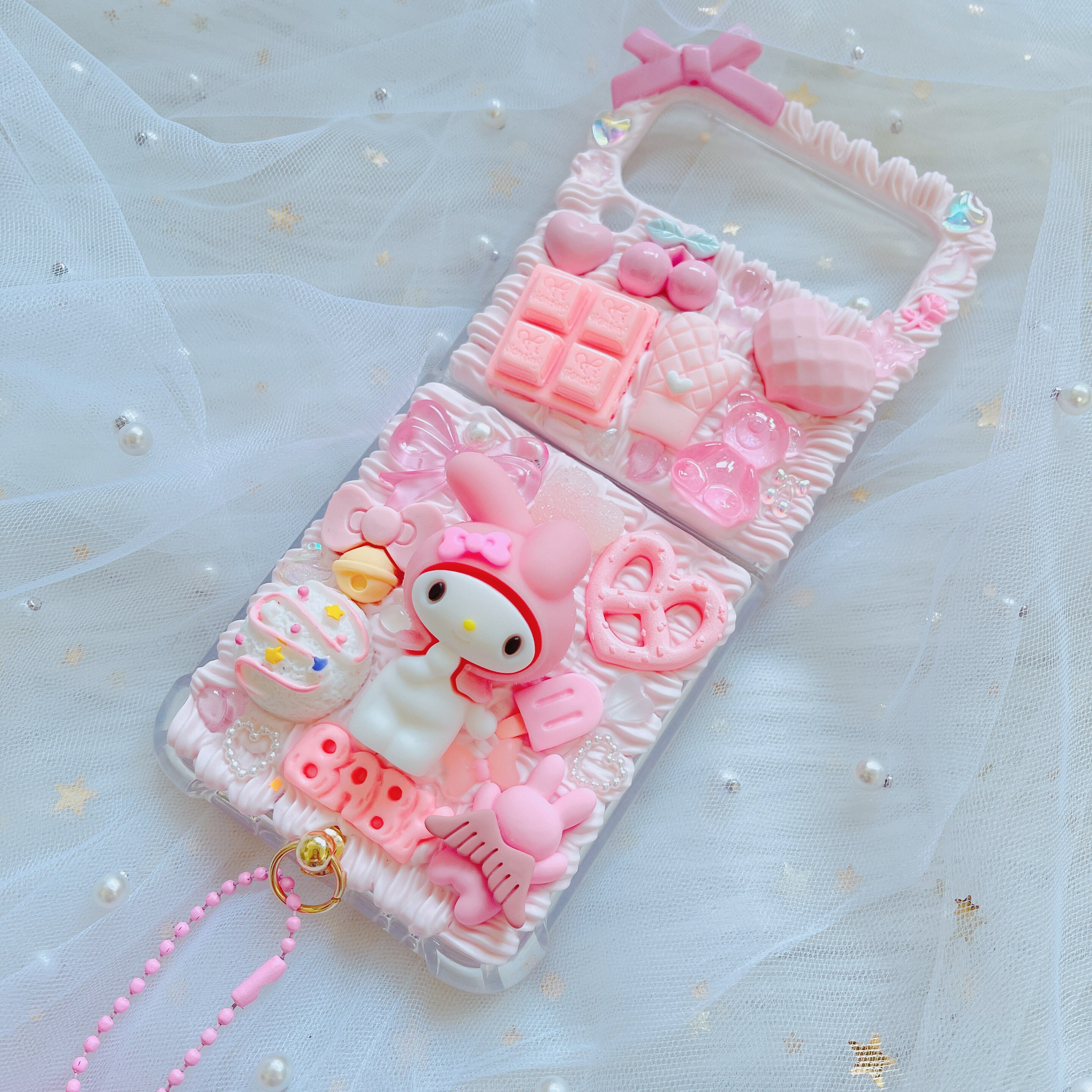 【新品】familiar × adew zipphone case M ピンク ajew（エジュー）× familiar（ファミリア） 」コラボアイテム第2弾