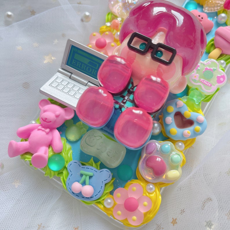 NatashaStudioArt Decoden Phone Case