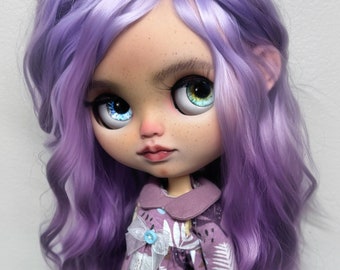 VERKOCHT**OOAK aangepaste Blythe "Lila"