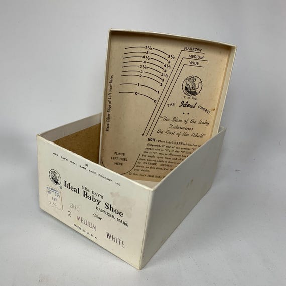 Vintage 1940’s Ideal Baby Shoe Box