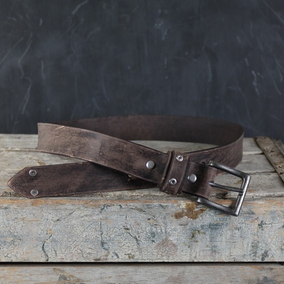 Vintage-Inspired Brown Leather Belt with Stud Accents Size Medium Ladies genuine brown leather belt with brass studs & brown  main image 4
