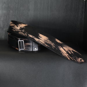 Individueller Gitarrengurt aus Leder. Handgefertigt. 2,5&quot; breit. Rustikal SCHWARZ