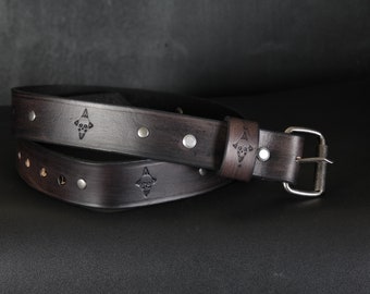 Skull & Studs Design Custom Leather Belt. 1.5” wide. Antique Black