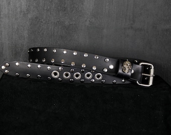 Studded Skull Leather Belt. 1.5” Wide. Black & Chrome