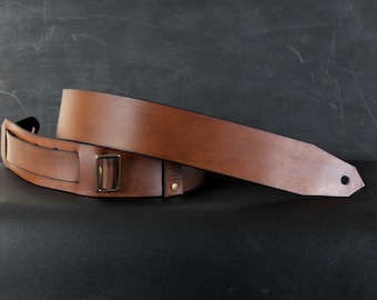Sangle de guitare classique en cuir. 2,5 po. de large. BRUN antique