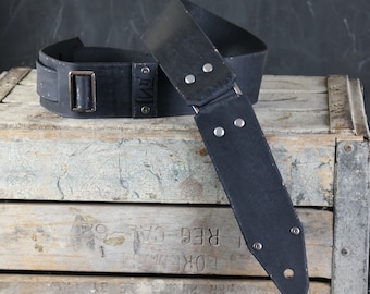 Relic Leather Guitar Strap. Loop Design. 2.5 inches Wide.  Aged Black