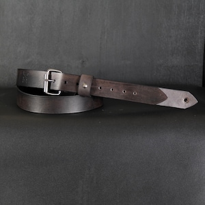 Slim Leather Guitar Strap. 1.5 inches Wide. Adjustable Buckle. Antique BLACK