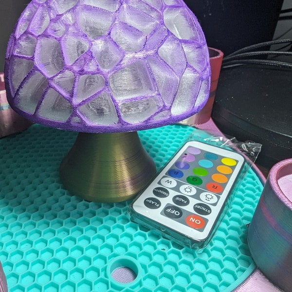 Mushroom Lamp with remote 1pk (Multi color) 1x LED