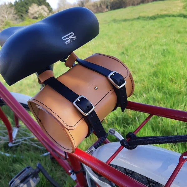 Sacoche à vélo en cuir selle ou guidon