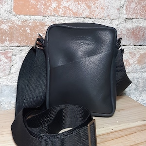 Sacoche en cuir noir pour homme