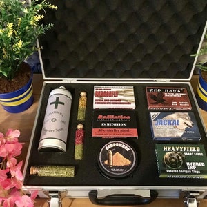 Resident Evil 4 Remake  Attaché Case/ Herbs/Vials/Plants/Gems/Jewels/Ink Ribbons/First Aid Spray/Ammo Box