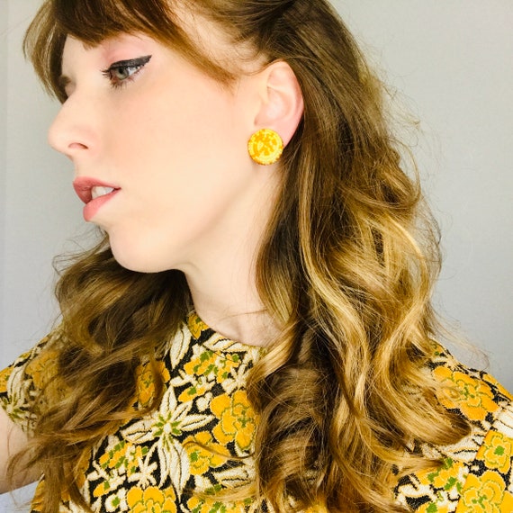 Vintage Italian Yellow & Orange Clip-On Earrings - image 3
