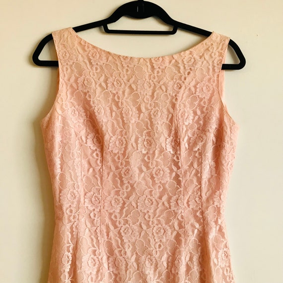 Vintage 1960s Pale Pink Lace Wiggle Dress - image 5