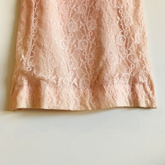 Vintage 1960s Pale Pink Lace Wiggle Dress - image 4