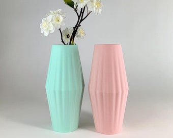 MICO Vase (STYLE 02 - Diamond) - Designed and Crafted by Honey & Ivy Studio in Portland, Oregon