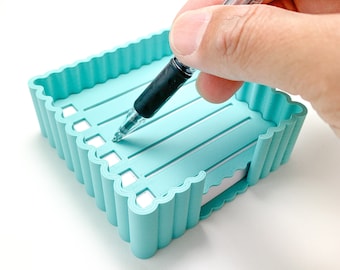 CHLOE Sticky Note Holder - Post It Holder - Desk Accessories - Postit Organizer - Wavy Desk Organizer - Modern Desk - Home Office Decor